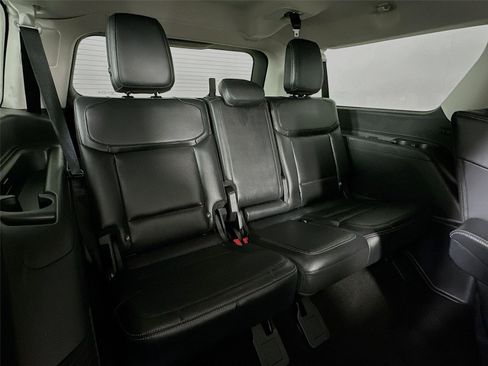 Used 2025 Ford Expedition Max Platinum w/ Driver's Package AWD/4WD image 28