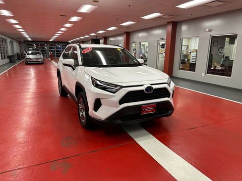Certified 2024 Toyota RAV4 LE AWD/4WD image 1