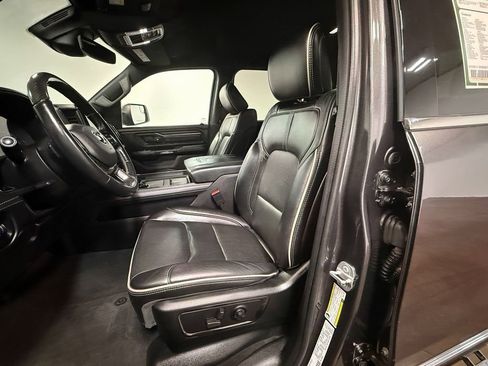 Used 2022 RAM 1500 Limited w/ Off-Road Group image 12