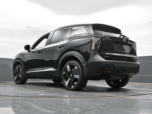Used 2025 Nissan Kicks SR AWD/4WD image 42