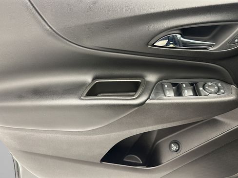 Used 2019 Chevrolet Equinox LT AWD/4WD image 13