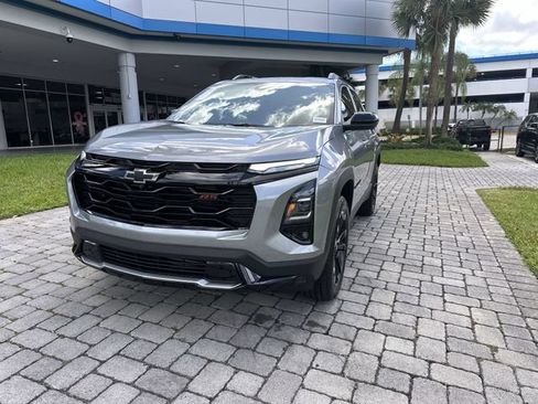 Used 2025 Chevrolet Equinox RS w/ Safety and Technology Package FWD image 21