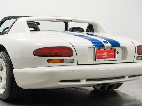 Used 1996 Dodge Viper RT/10 image 39