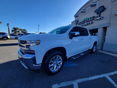 Used 2022 Chevrolet Silverado 1500 LTZ image 6
