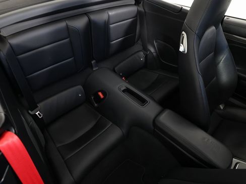 Used 2018 Porsche 911 Turbo image 15