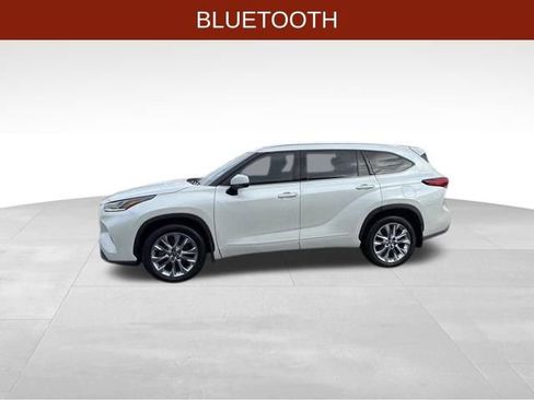 Used 2020 Toyota Highlander Limited image 4