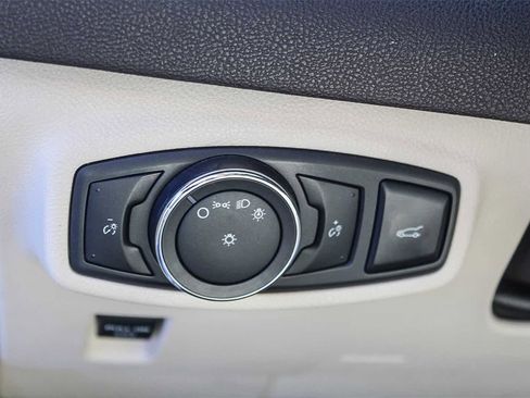 Used 2015 Lincoln MKC w/ Equipment Group 102A Reserve image 29