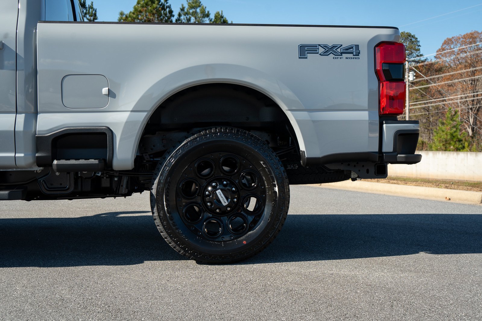 New 2026 Ford F250 Lariat w/ Black Appearance Package AWD/4WD image 6