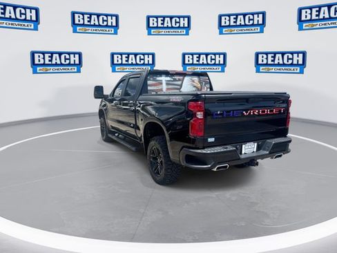 Used 2022 Chevrolet Silverado 1500 Custom Trail Boss AWD/4WD image 6