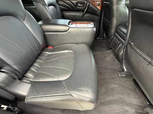 Used 2017 INFINITI QX80 2WD w/ Deluxe Technology Package image 11