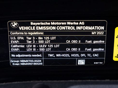 Used 2022 BMW X5 sDrive40i w/ Premium Package RWD image 34