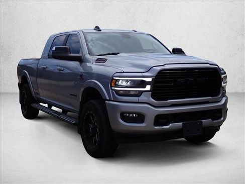 Used 2022 RAM 3500 Laramie AWD/4WD image 10