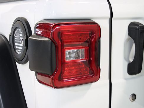 Used 2020 Jeep Wrangler Unlimited Sport image 73