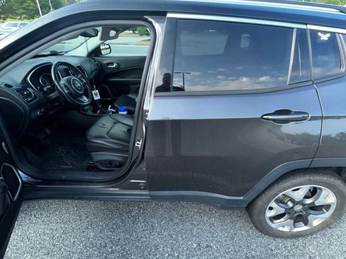 Used 2018 Jeep Compass Limited w/ Navigation Group AWD/4WD image 4
