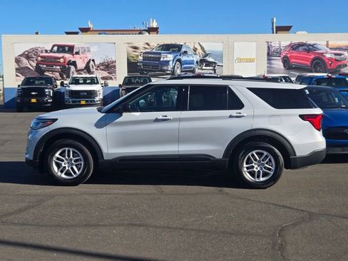 New 2026 Ford Explorer Active w/ Active Comfort Package image 12