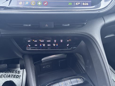 Used 2021 Buick Envision Essence w/ Sport Touring Package image 25