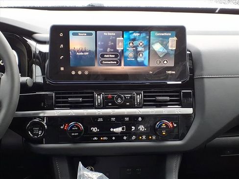 New 2026 Nissan Pathfinder SL w/ SL Premium Package AWD/4WD image 9