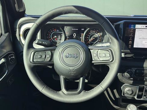 New 2025 Jeep Gladiator Sport image 25