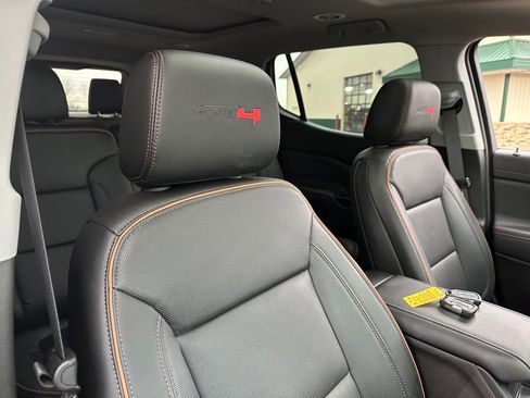 Used 2023 GMC Acadia AT4 w/ Technology Package image 32