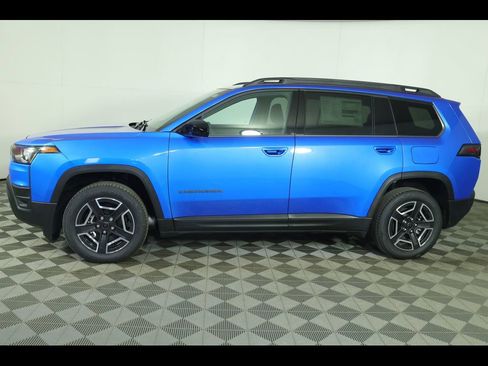 New 2026 Jeep Cherokee Laredo image 11