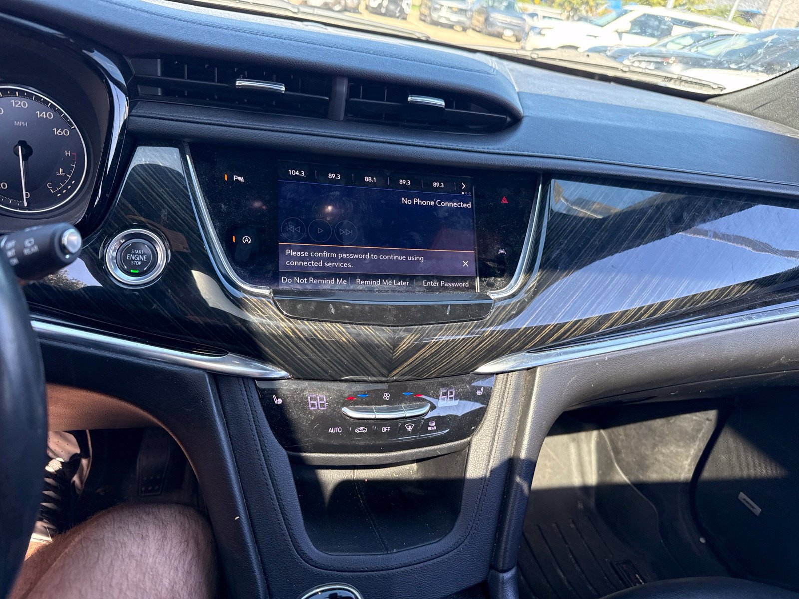 Used 2020 Cadillac XT6 Premium Luxury FWD image 7