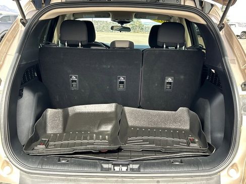 Used 2020 Ford Escape SE image 5