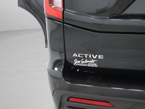 Used 2025 Ford Expedition Active AWD/4WD image 39