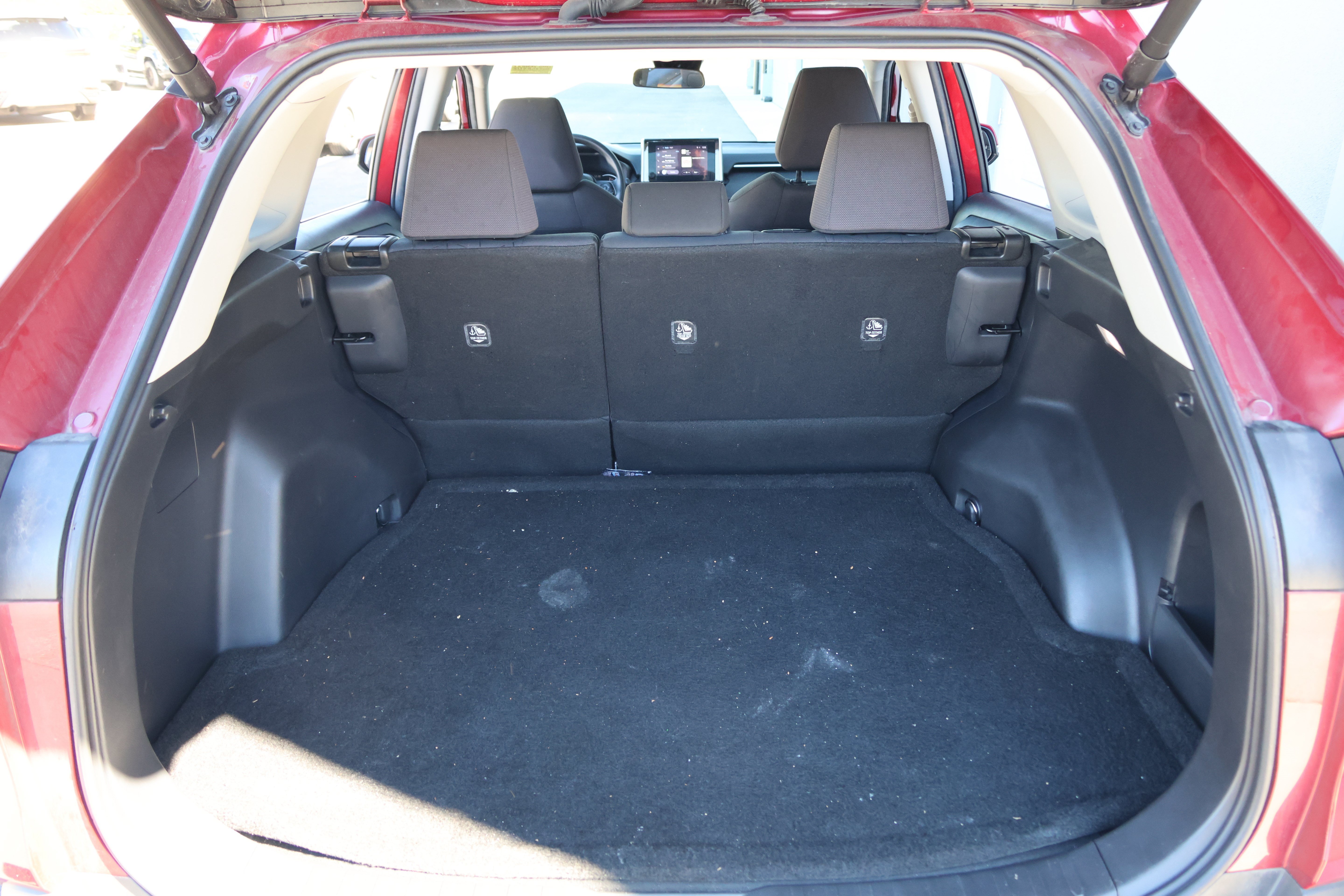 Used 2025 Toyota RAV4 XLE w/ Convenience Package FWD image 32