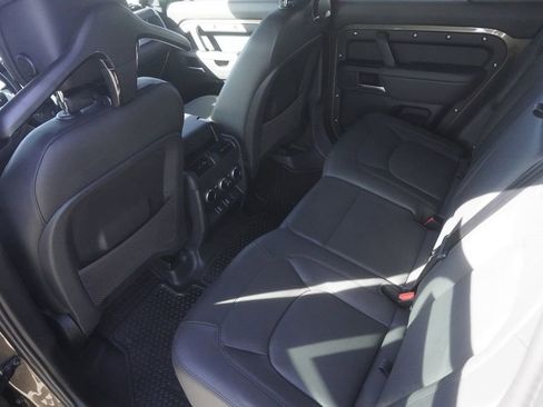 New 2026 Land Rover Defender 110 X-Dynamic SE image 29