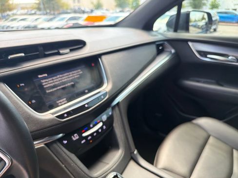 Used 2021 Cadillac XT5 Luxury w/ LPO, Floor Liner Package FWD image 24
