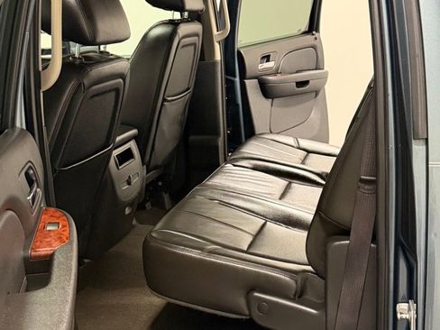 Used 2011 Chevrolet Silverado 3500 LTZ w/ LTZ Plus Package image 9