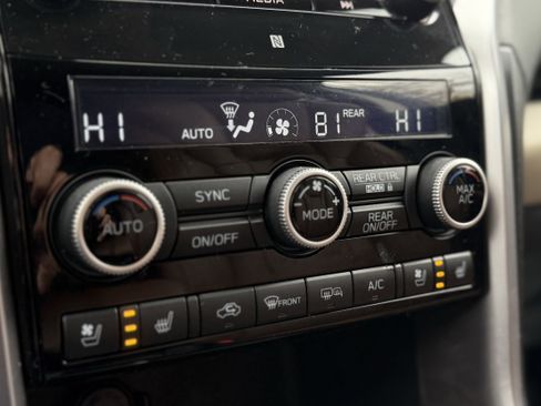 Used 2020 Subaru Ascent Touring image 21