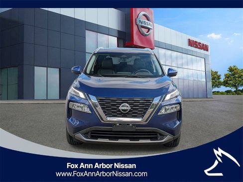 Certified 2023 Nissan Rogue SL w/ SL Premium Package image 8