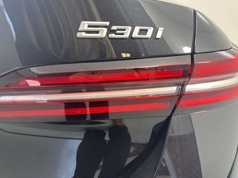 New 2026 BMW 530i xDrive w/ M Sport Package AWD/4WD image 8