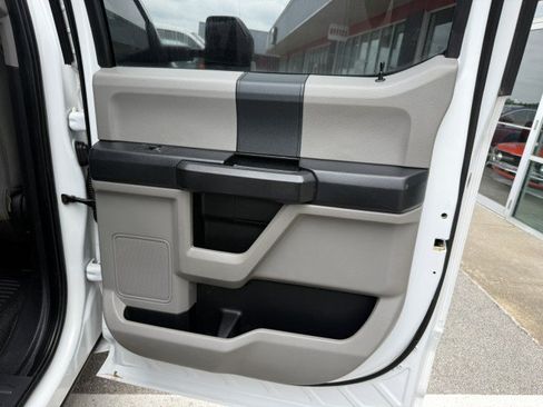 Used 2019 Ford F550 4x4 Crew Cab Super Duty image 25