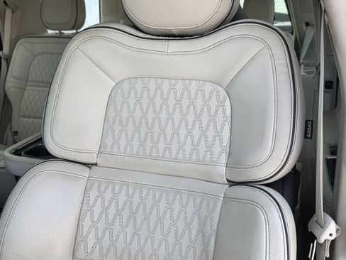 Used 2020 Lincoln Navigator Black Label AWD/4WD image 16