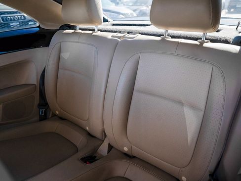 Used 2016 Volkswagen Beetle 1.8T SE image 17