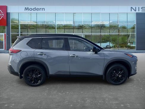 Certified 2023 Nissan Rogue SV w/ SV Premium Package image 4