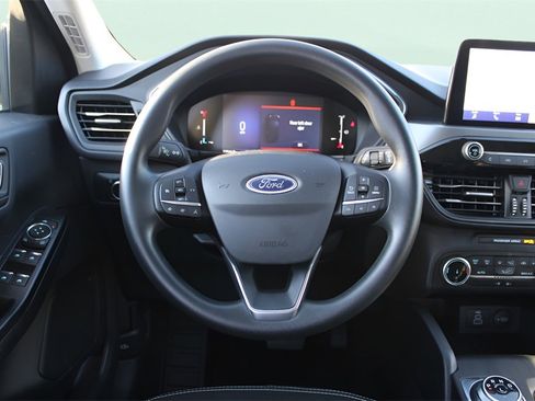Used 2025 Ford Escape Active image 23