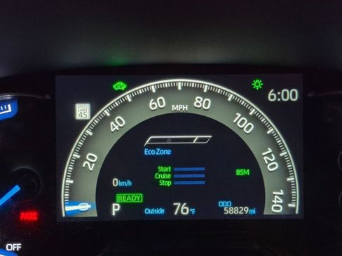 Used 2024 Toyota RAV4 XSE AWD/4WD image 10