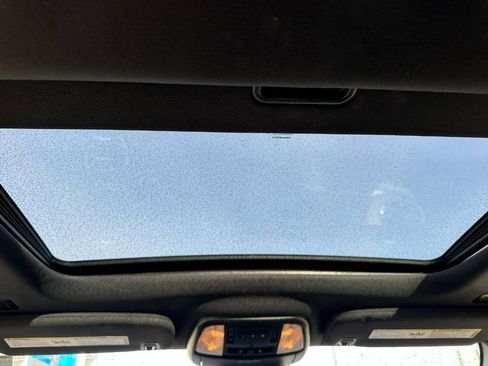 Used 2022 Dodge Durango GT image 13