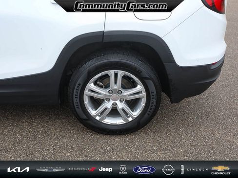 Used 2020 GMC Terrain SLE image 10