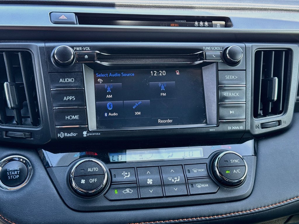 Used 2018 Toyota RAV4 SE w/ Power Extra Value Package FWD image 17