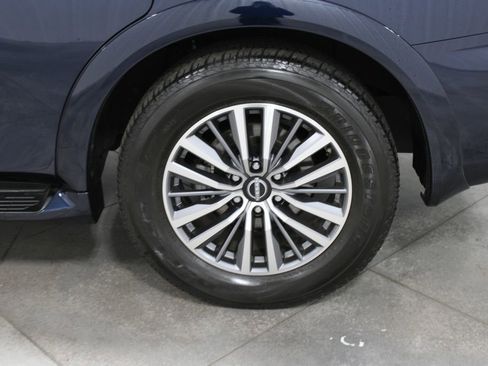 Used 2024 Nissan Armada SL w/ Captain's Chairs Package image 68