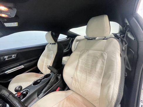 Used 2015 Ford Mustang GT image 12