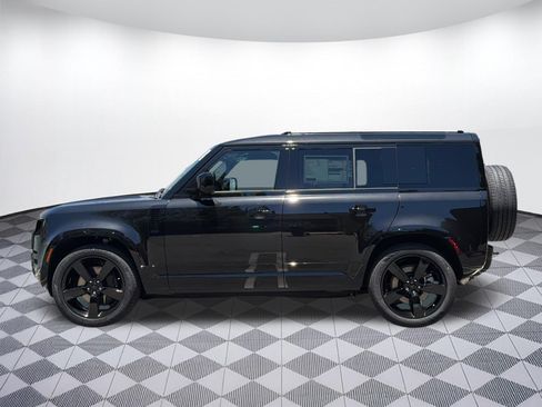 New 2026 Land Rover Defender 110 X-Dynamic SE AWD/4WD image 2