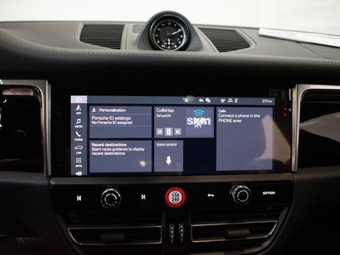 New 2025 Porsche Macan image 28