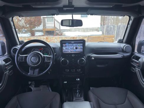 Used 2014 Jeep Wrangler Unlimited Sport w/ Quick Order Package 24S AWD/4WD image 27