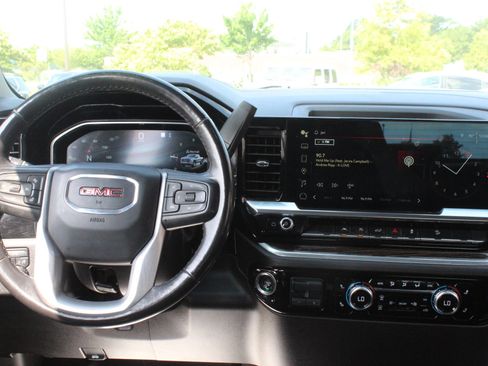 Used 2022 GMC Sierra 1500 Elevation w/ LPO, Elevation Black Package AWD/4WD image 27