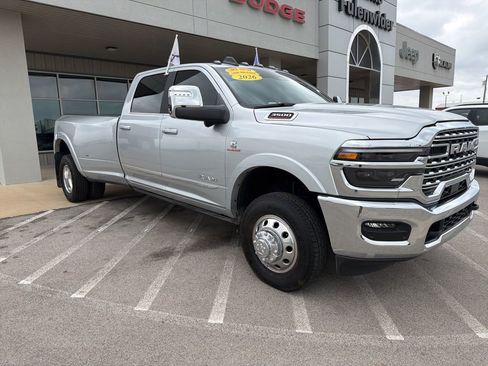 Used 2026 RAM 3500 Limited image 8